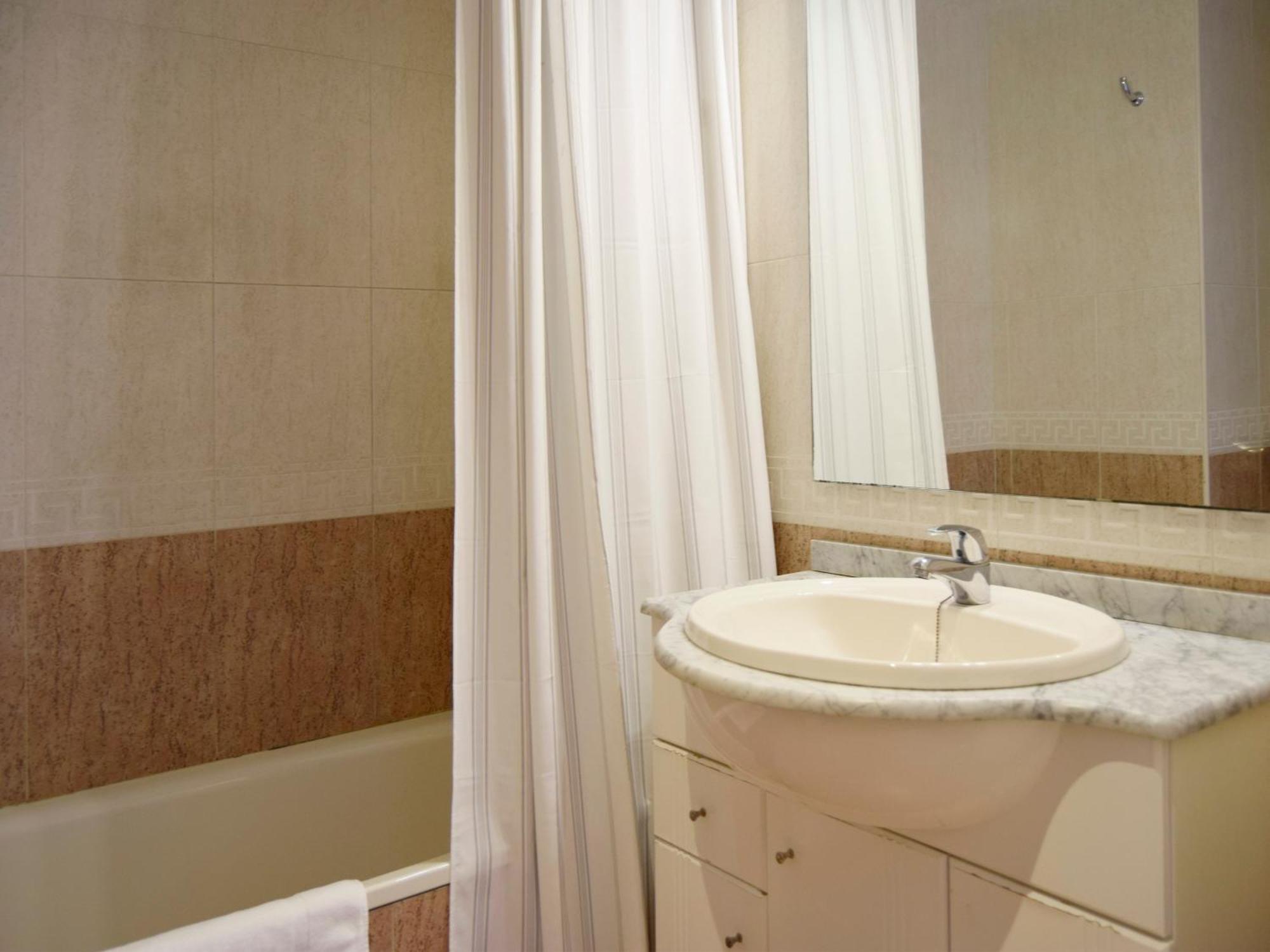 Appartement El Pilar 3000 *